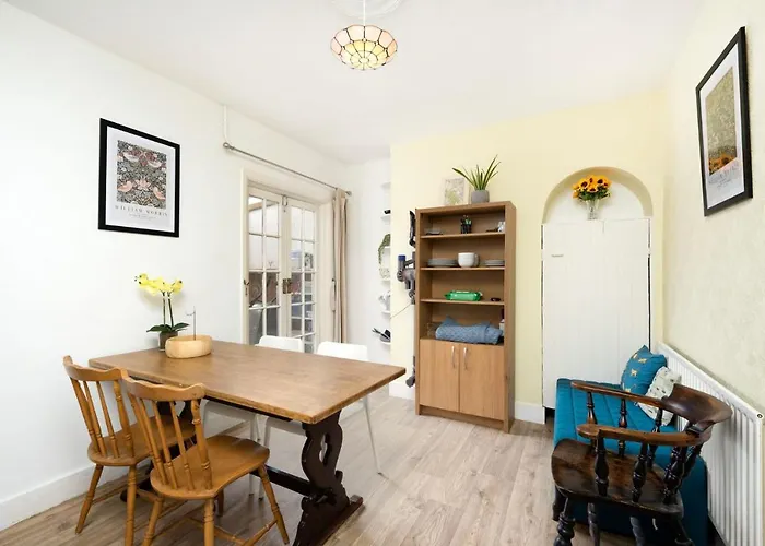 3Br House A Perfect Group Getaway